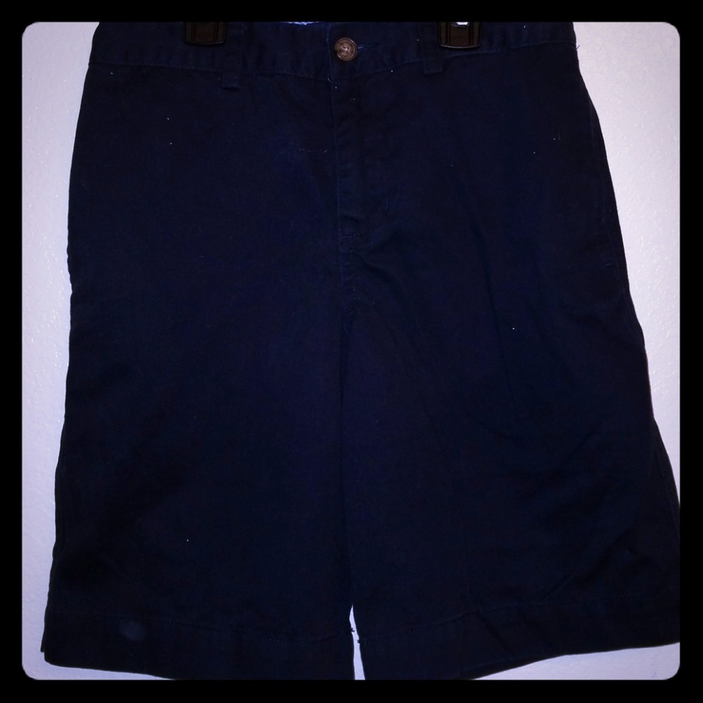 Gently used Chaps khaki shorts size 10